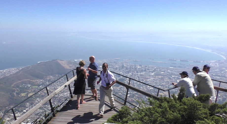 Traumhafter Blick vom Tafelberg auf Kapstadt mit 6 Personen